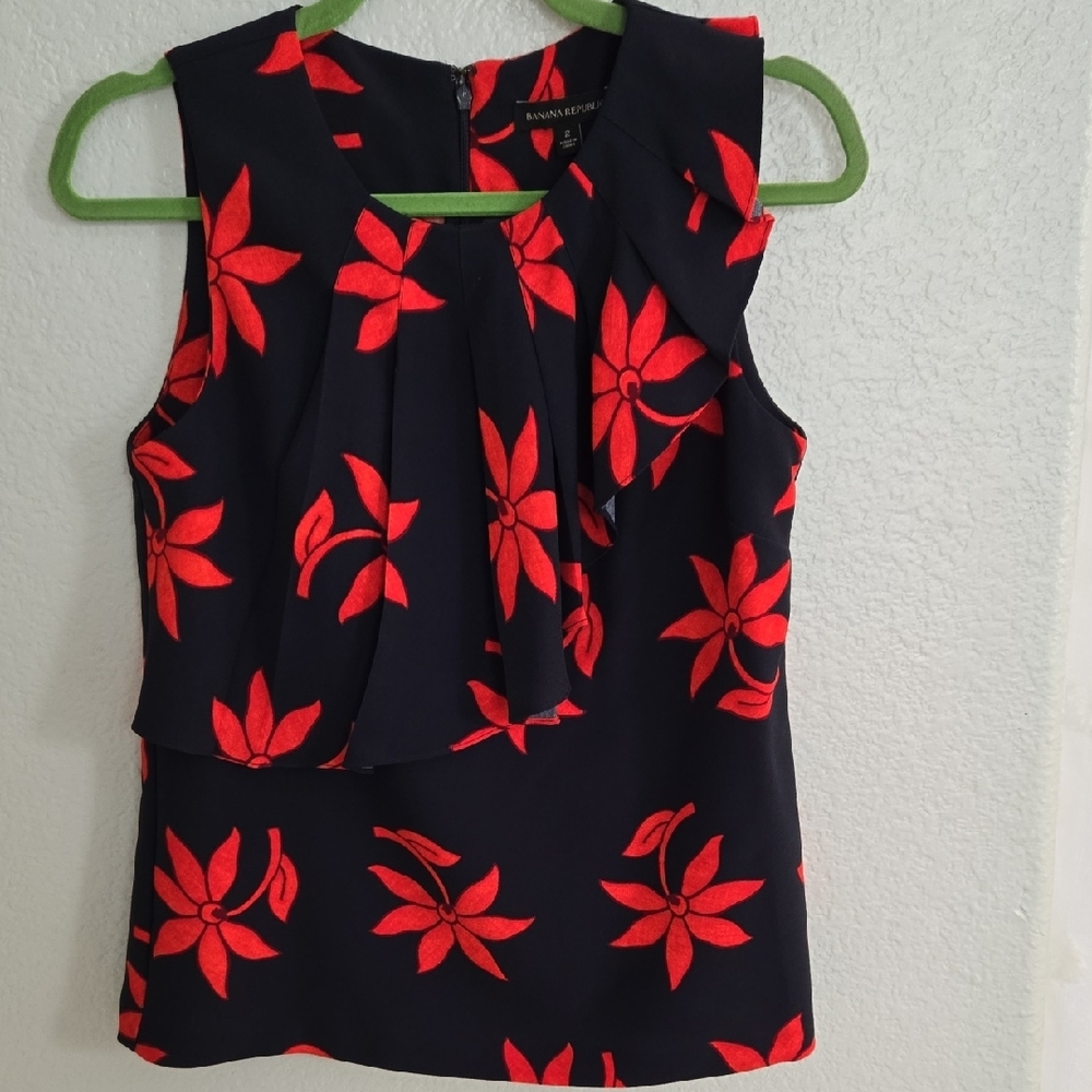 Banana Republic Red and Blue Sleeveless Blouse